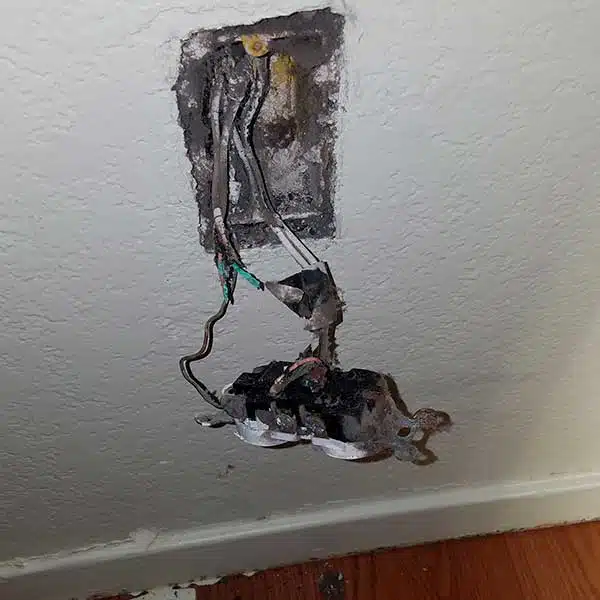 Residential Electrician in Salinas
